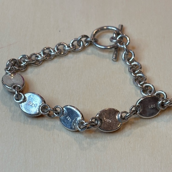 Amber and 925 sterling silver not sure if toggle clasp is silver. Size 6 3/4” - Picture 6 of 7